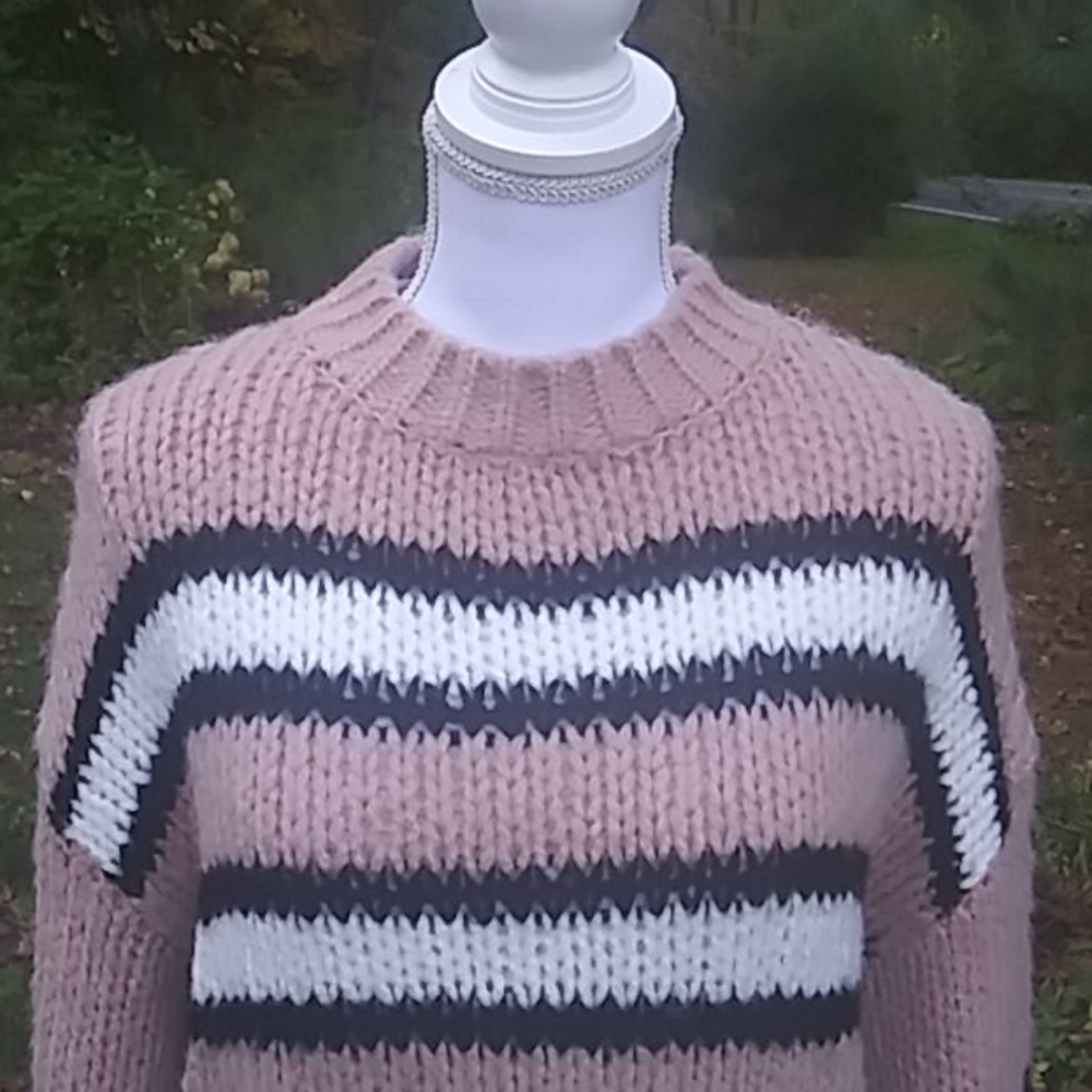 Woven Heart Striped Cozy Sweater - Picture 5 of 10